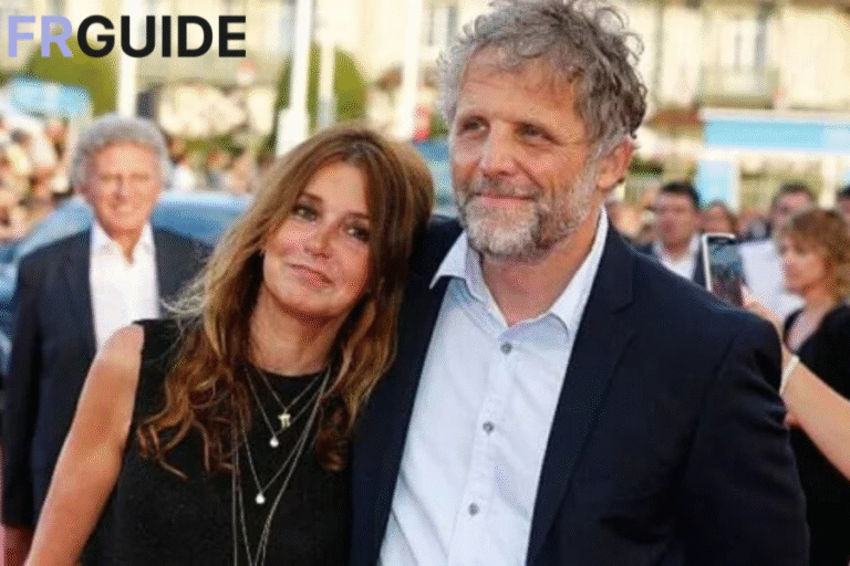 Stéphane Guillon et sa nouvelle compagne : une histoire d’amour hors du commun Stéphane Guillon et sa nouvelle compagne
